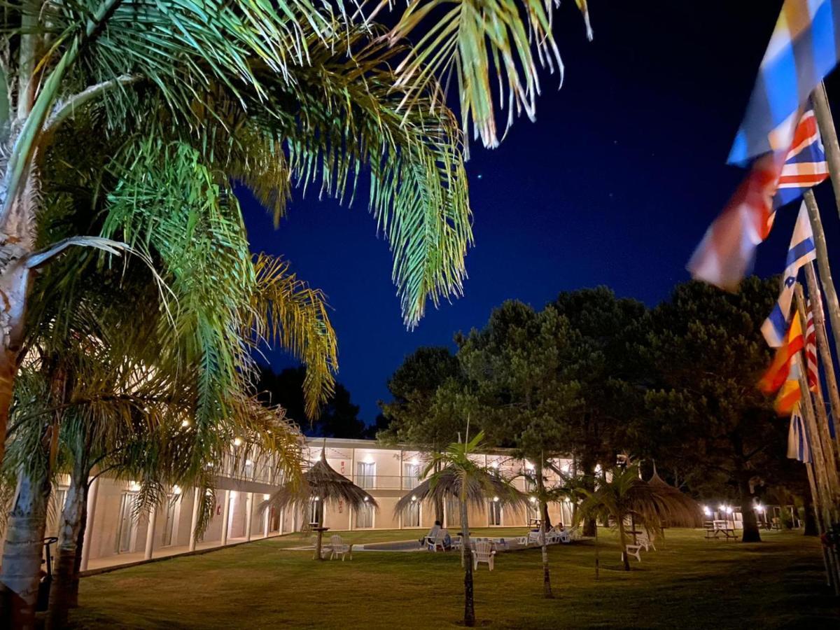 Hôtel Arenas Del Sol à Punta del Este Extérieur photo